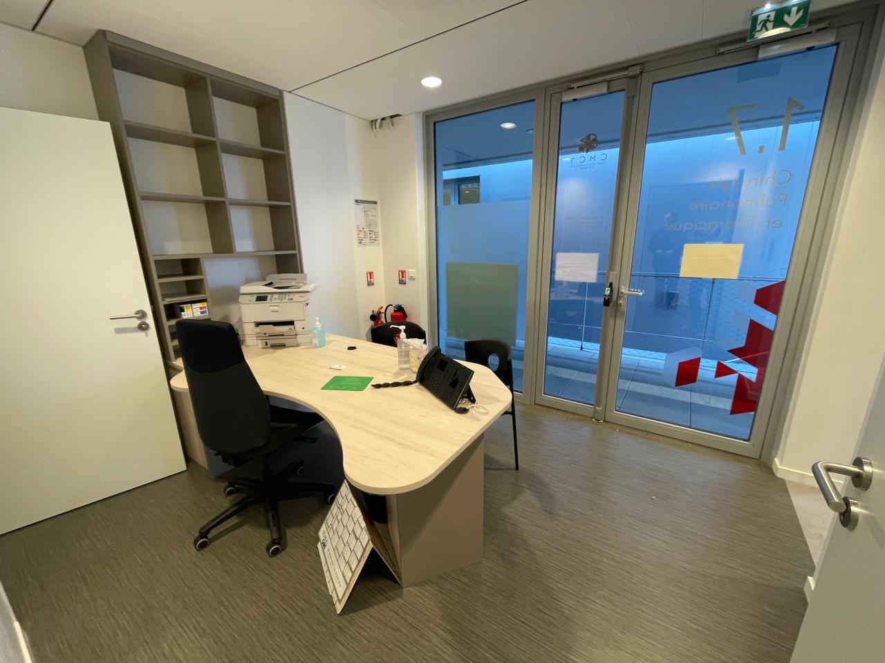 Bureau Saint-Cyr-sur-Loire 32m² Vente Bureau Saint-Cyr-sur-Loire Indre-et-Loire OVBUR2536144 1