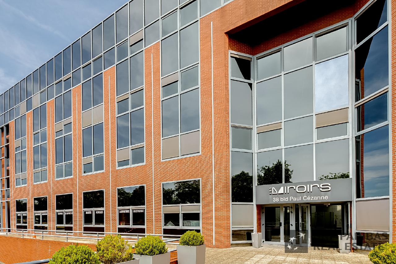 Bureau Guyancourt 1947m² Location Bureau Guyancourt Yvelines OLBUR2104414 1