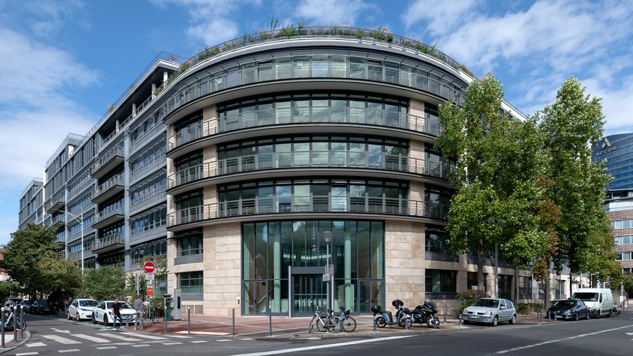 Bureau Issy-les-Moulineaux 11593m² Location Bureau Issy-les-Moulineaux Hauts-de-Seine OLBUR2100129 1