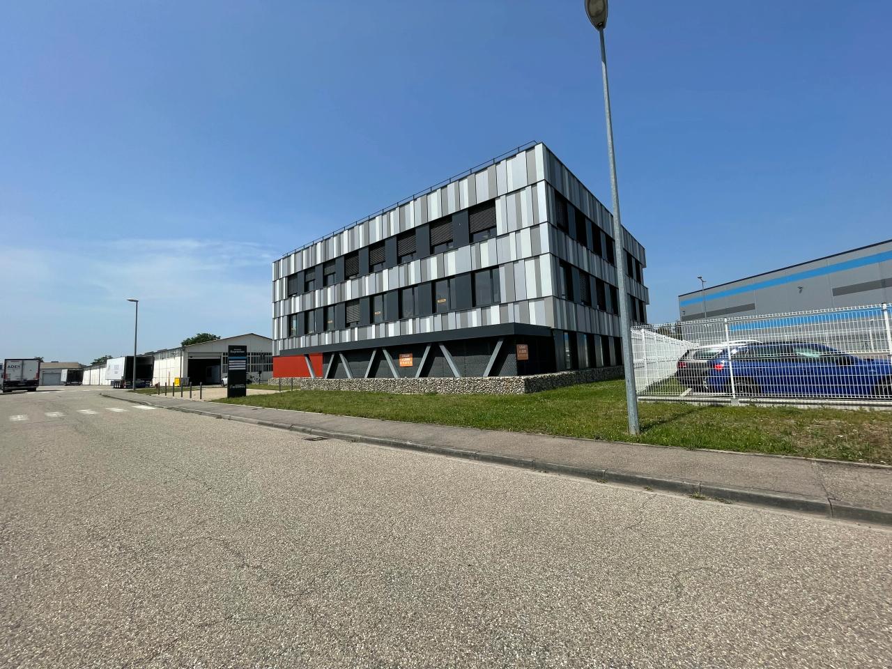 Bureau Entzheim 353m² Location Bureau Entzheim Bas-Rhin OLBUR2207147 1