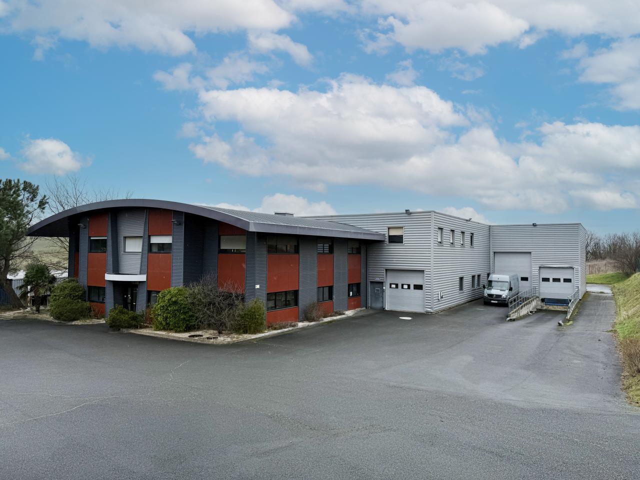 Local d'activité Fleurieux-sur-l'Arbresle 1980m² Vente Local d'activité Fleurieux-sur-l'Arbresle Rhône OVACT2536238 1