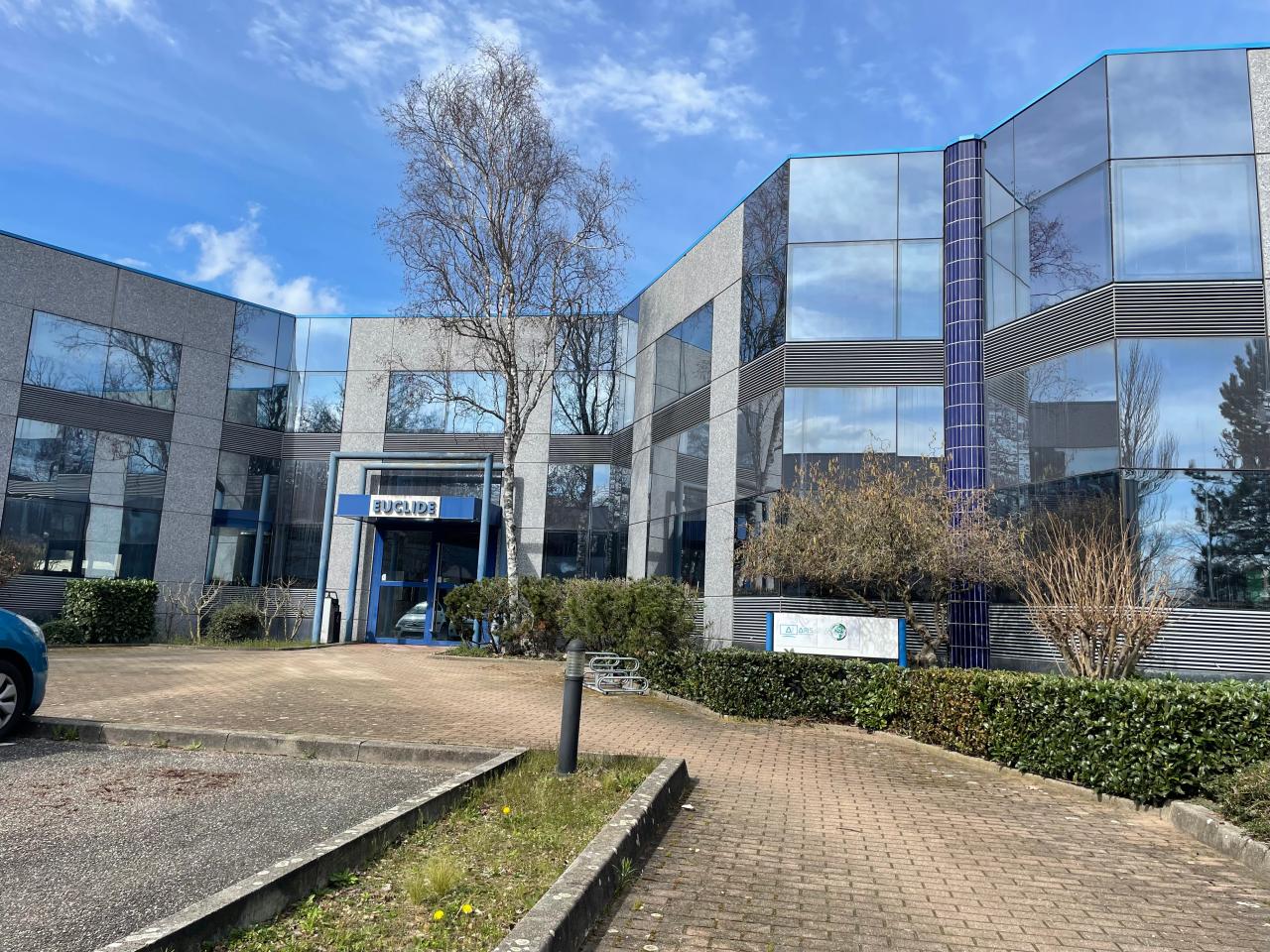 Bureau Illkirch-Graffenstaden 327.7m² Location Bureau Illkirch-Graffenstaden Bas-Rhin OLBUR2111342