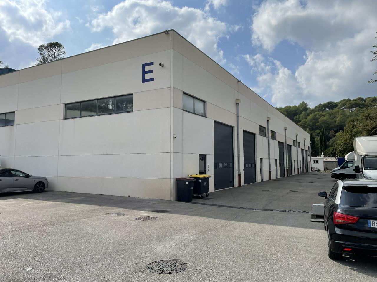 Local d'activité Mouans-Sartoux 630m² Location Local d'activité Mouans-Sartoux Alpes-Maritimes OLACT2638561 1