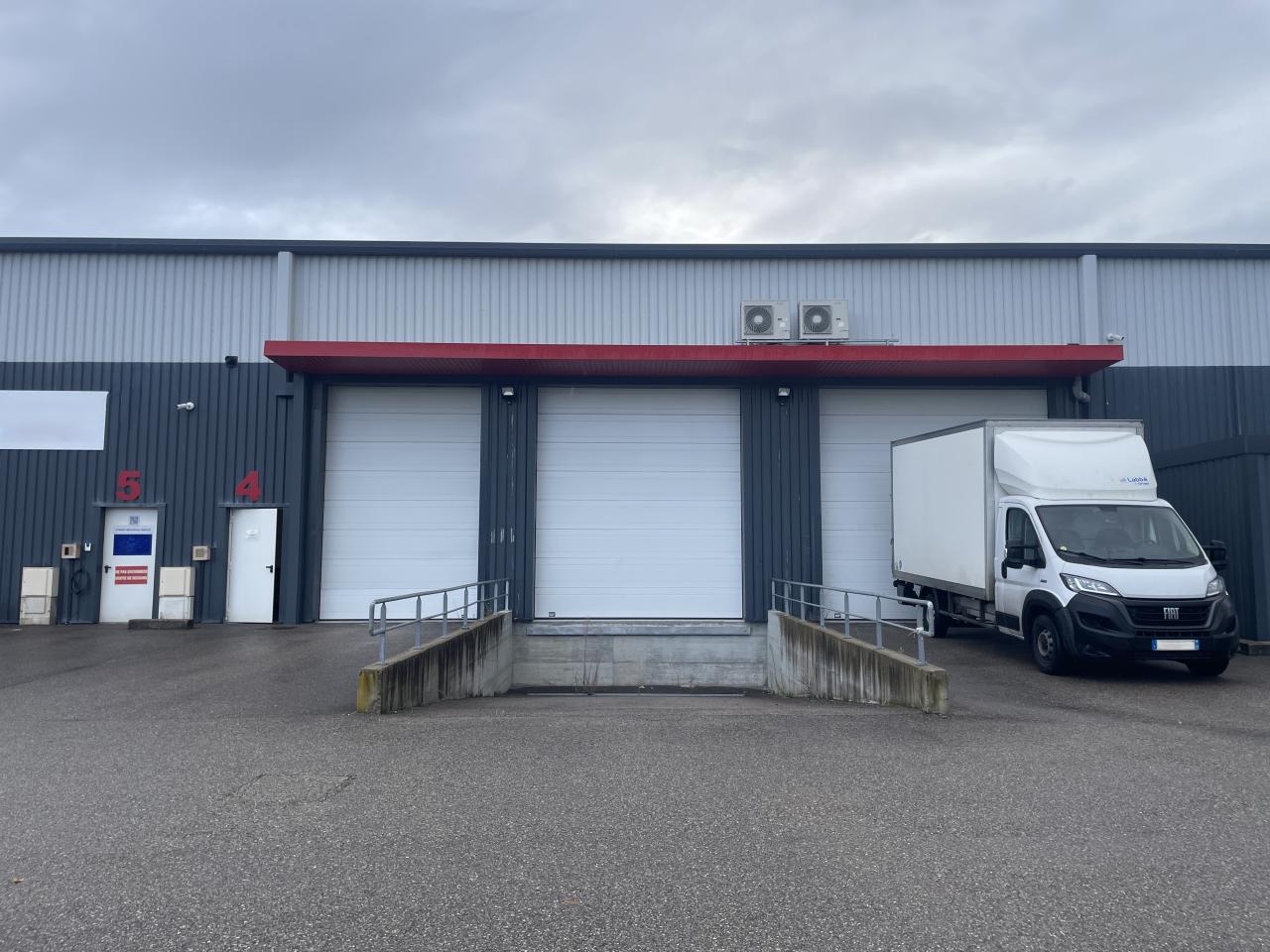 Local d'activité Saint-Quentin-Fallavier 567m² Location Local d'activité Saint-Quentin-Fallavier OLACT2200272