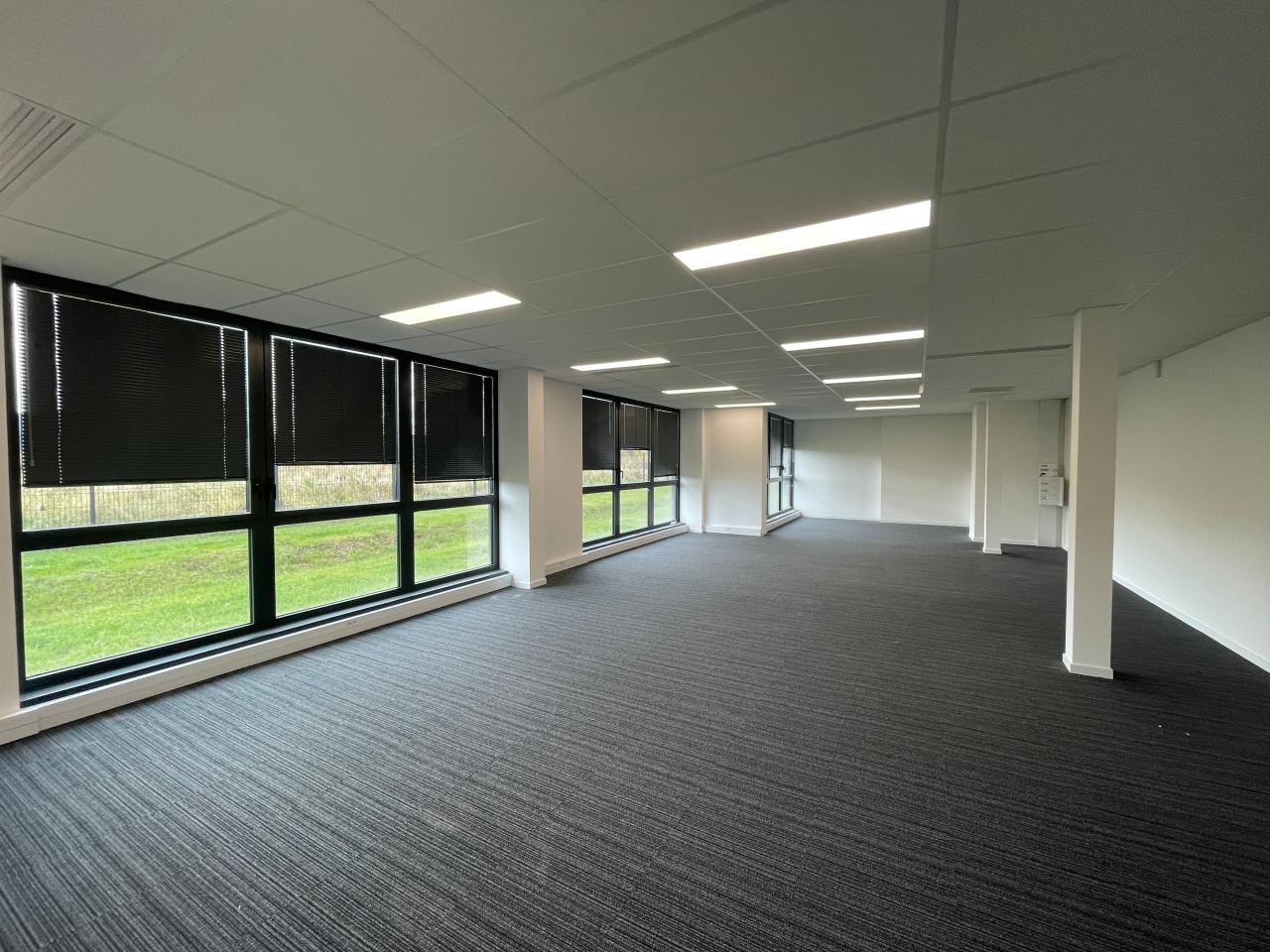 Bureau Saint-Martin-du-Vivier 254.3m² Vente Bureau Saint-Martin-du-Vivier OVBUR2419880