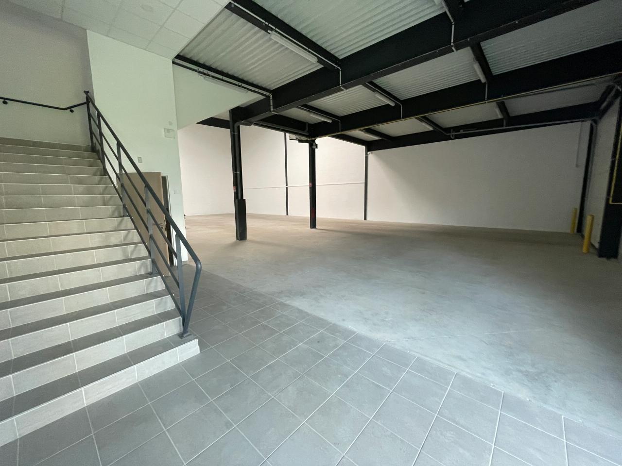 Local d'activité Chanteloup-en-Brie 484m² Location Local d'activité Chanteloup-en-Brie OLACT2421442