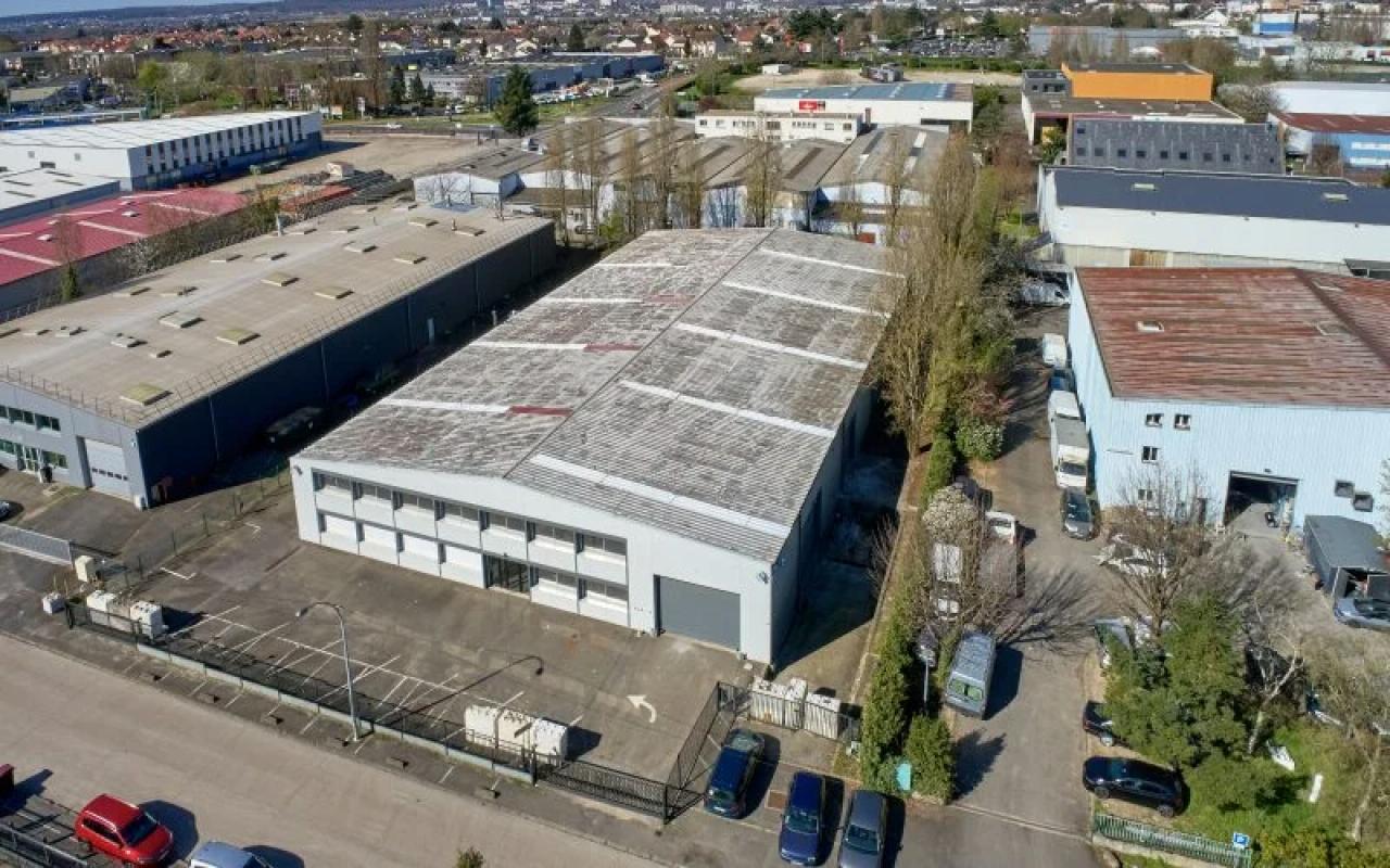 Local d'activité Morangis 2348m² Location Local d'activité Morangis Essonne OLACT2424555 1