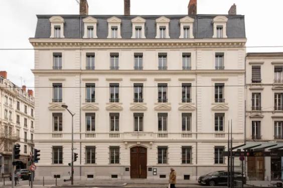 Coworking Lyon m² Location Coworking Lyon OLBUR2110608