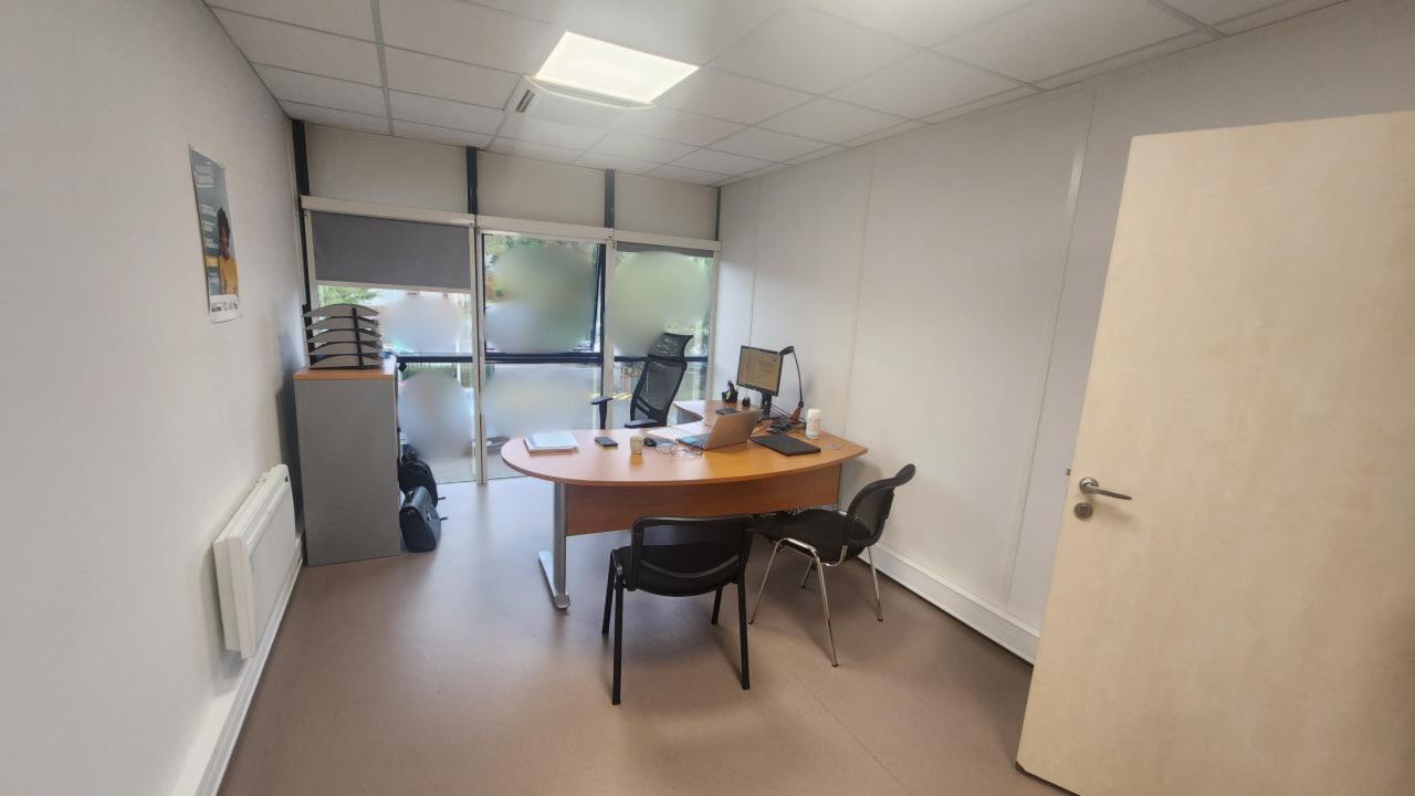 Bureau Chelles 380m² Vente Bureau Chelles Seine-et-Marne OVBUR2531182 1
