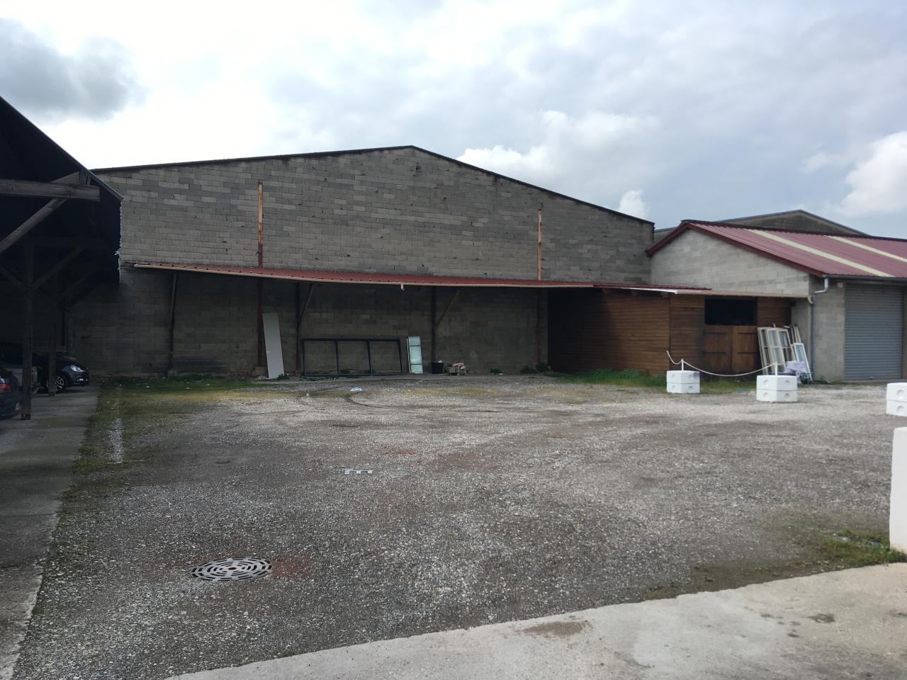 Local d'activité Décines-Charpieu 300m² Location Local d'activité Décines-Charpieu Rhône OLACT2108892