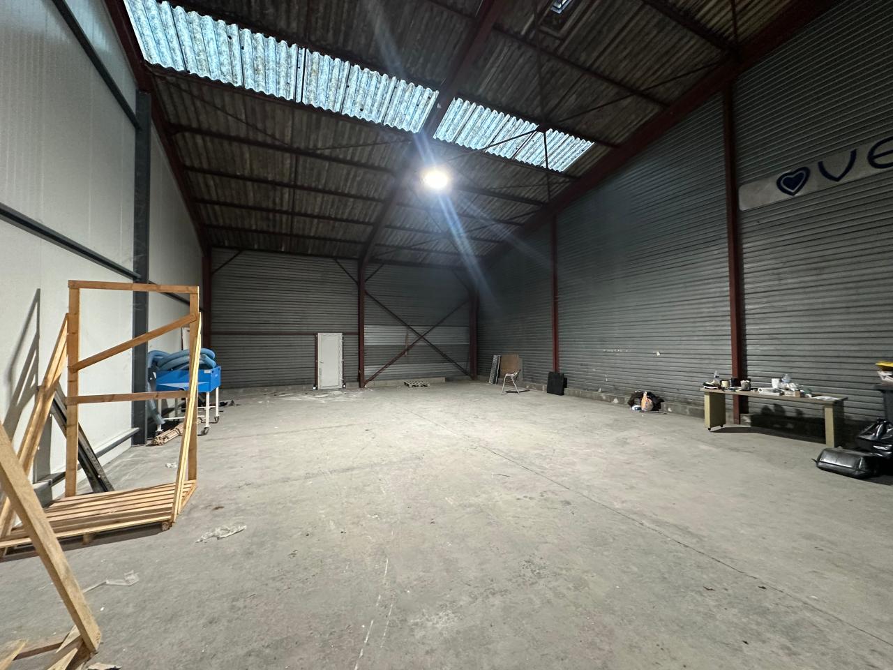 Local d'activité Chambray-lès-Tours 250m² Location Local d'activité Chambray-lès-Tours Indre-et-Loire OLACT2537219 1