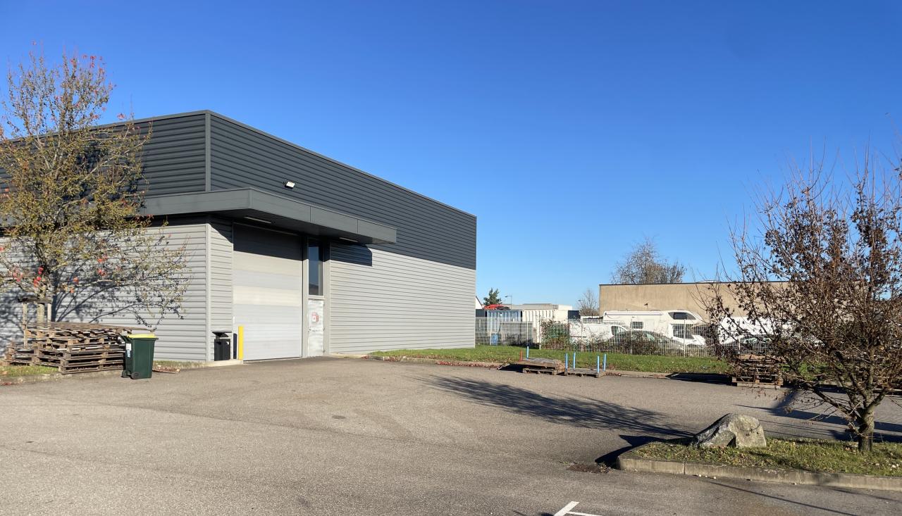 Local d'activité Meyzieu 1100m² Location Local d'activité Meyzieu Rhône OLACT2536668 1