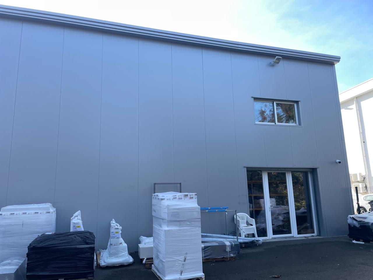 Local d'activité Roquevaire 240m² Location Local d'activité Roquevaire Bouches-du-Rhône OLACT2529627 1