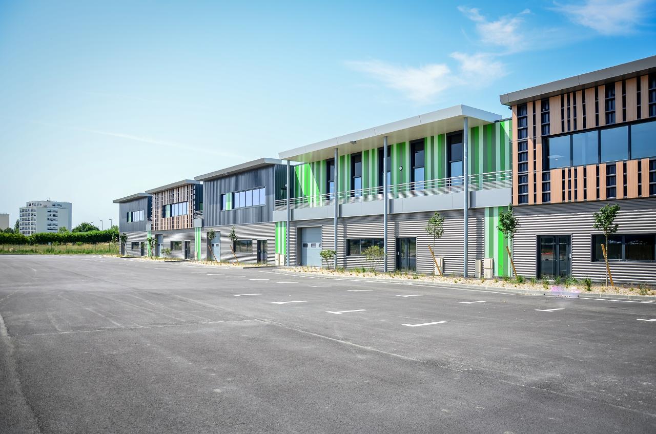 Local d'activité Conflans-Sainte-Honorine 816m² Location Local d'activité Conflans-Sainte-Honorine Yvelines OLACT2534518 1