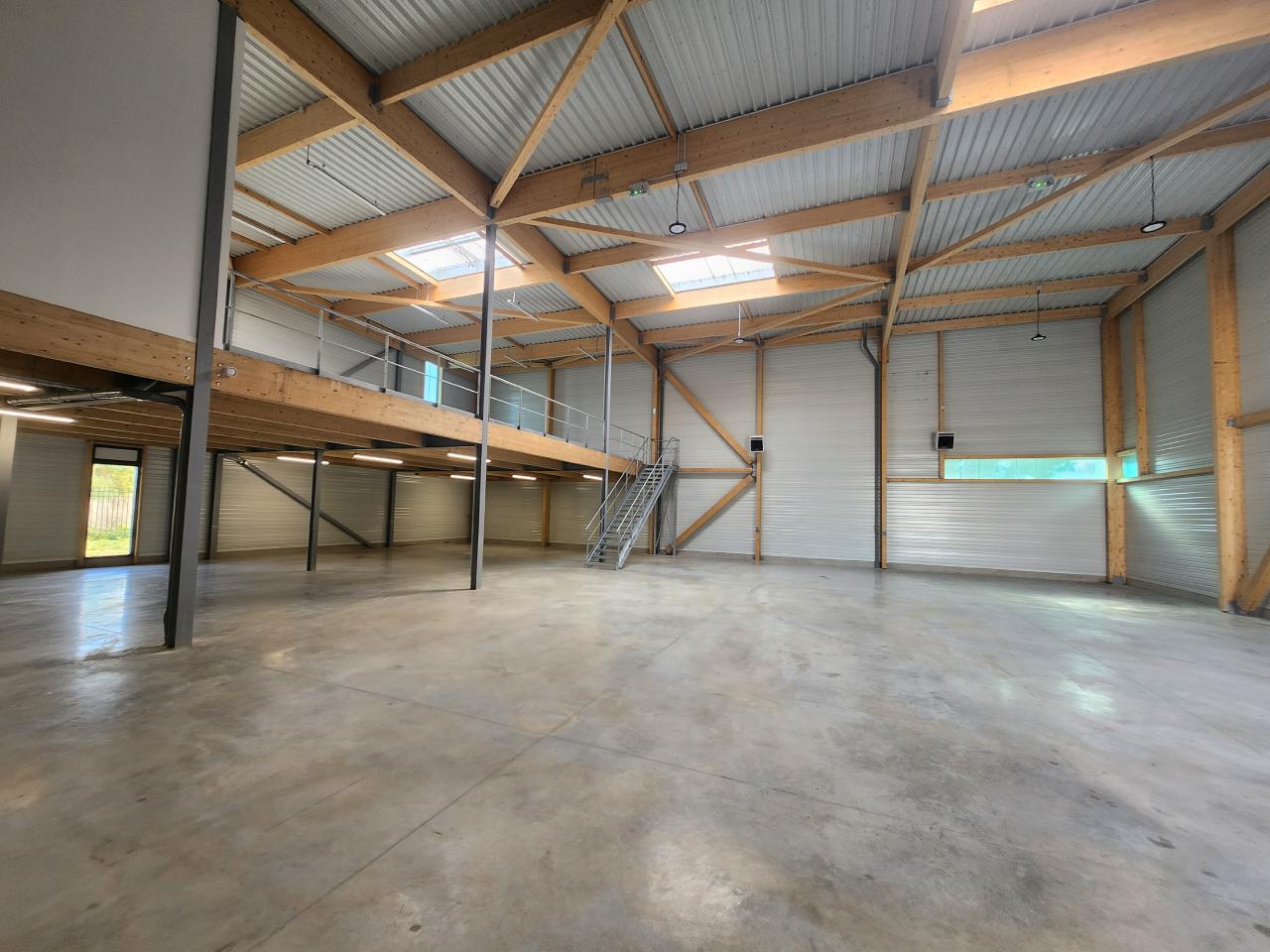 Local d'activité Chanteloup-en-Brie 1021m² Vente Local d'activité Chanteloup-en-Brie Seine-et-Marne OVACT2536663 1