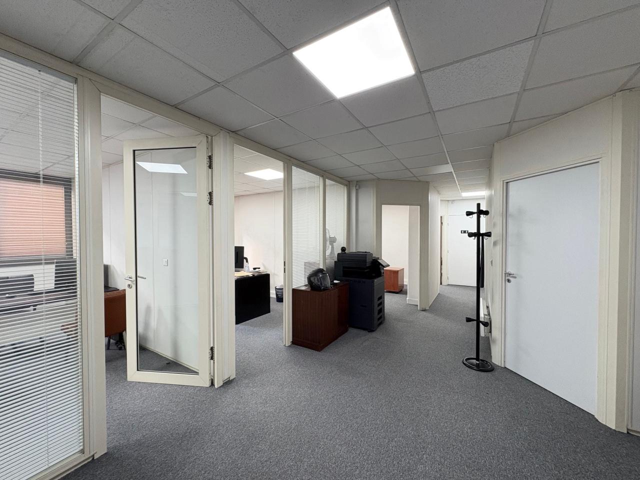 Bureau Bourg-la-Reine 110m² Location Bureau Bourg-la-Reine OLBUR2536369