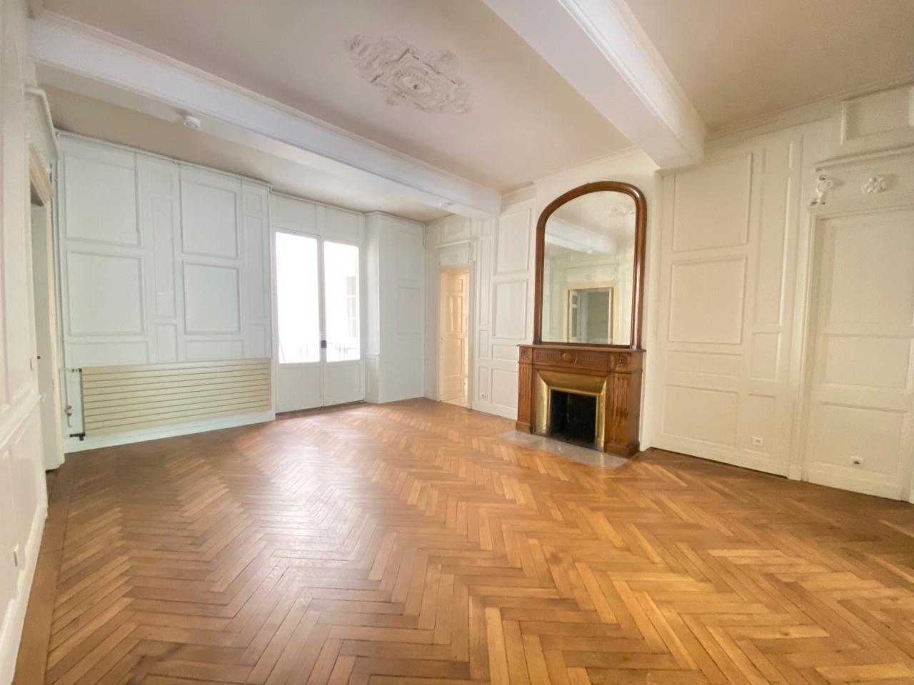 Bureau Bordeaux 181m² Location Bureau Bordeaux OLBUR2532200