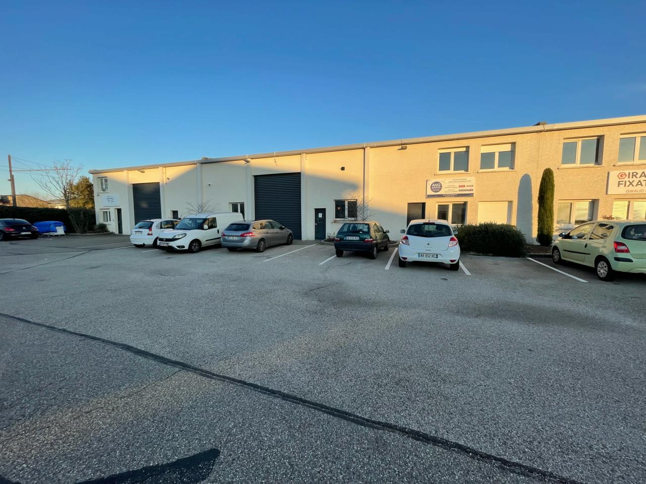 Bureau Décines-Charpieu 380m² Location Bureau Décines-Charpieu OLBUR2108962