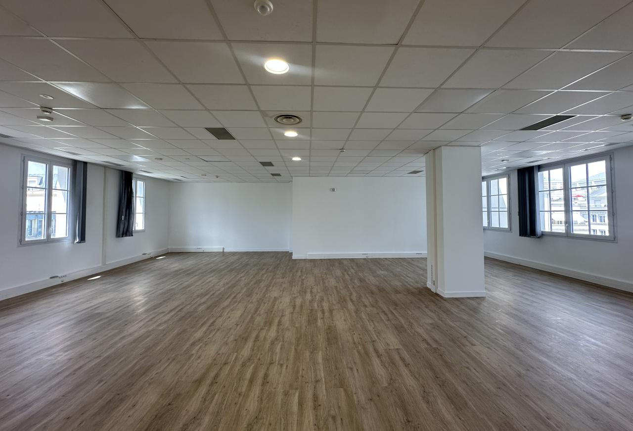 Bureau Chessy 816m² Location Bureau Chessy Seine-et-Marne OLBUR2645319