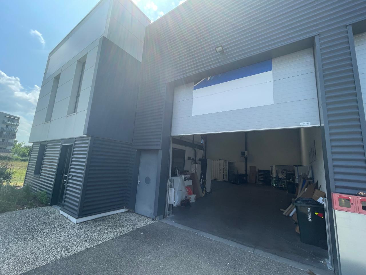 Local d'activité Saint-Fons 268m² Location Local d'activité Saint-Fons Rhône OLACT2532770 1