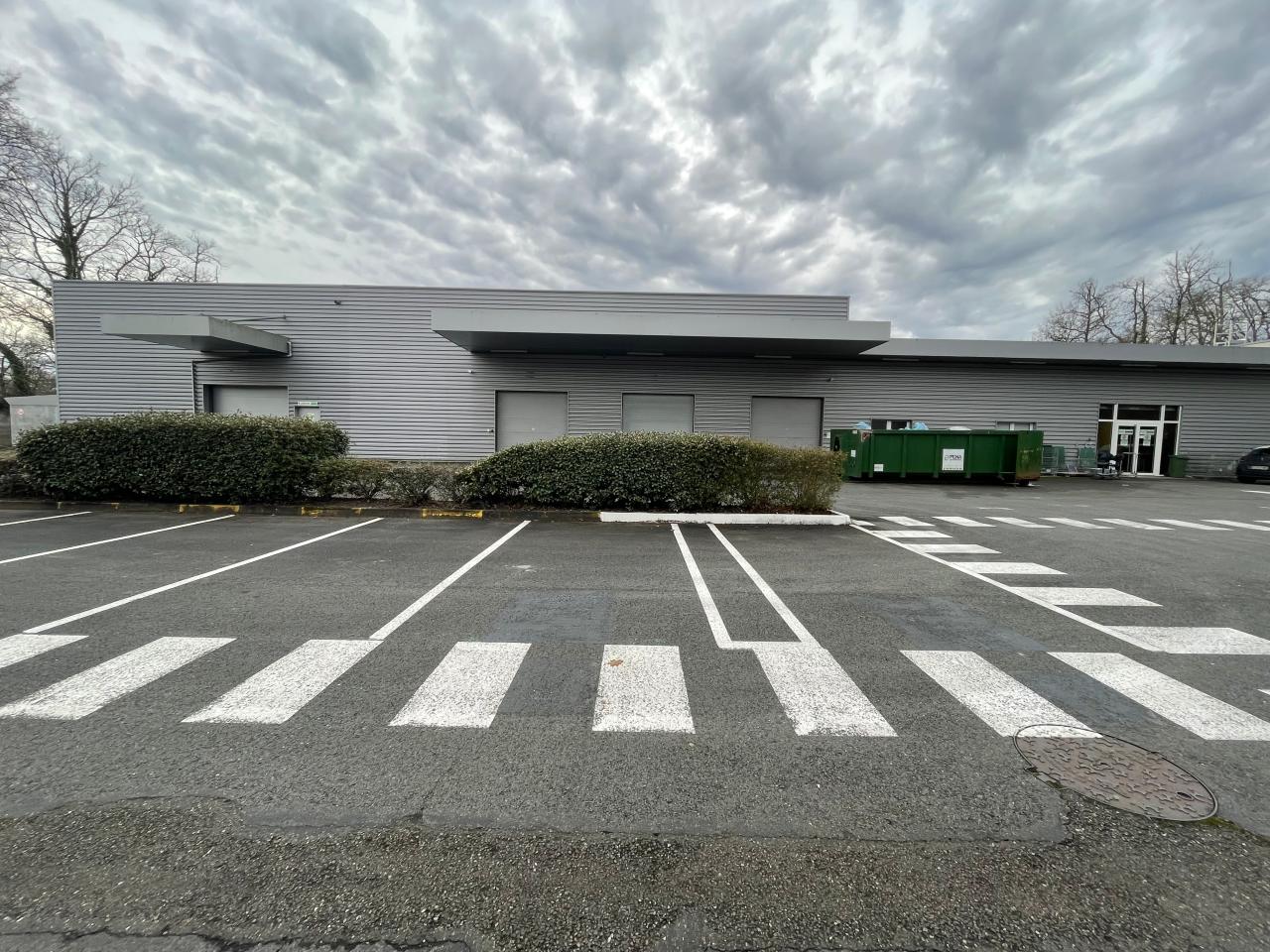 Local d'activité Canéjan 2675m² Location Local d'activité Canéjan OLACT2529788