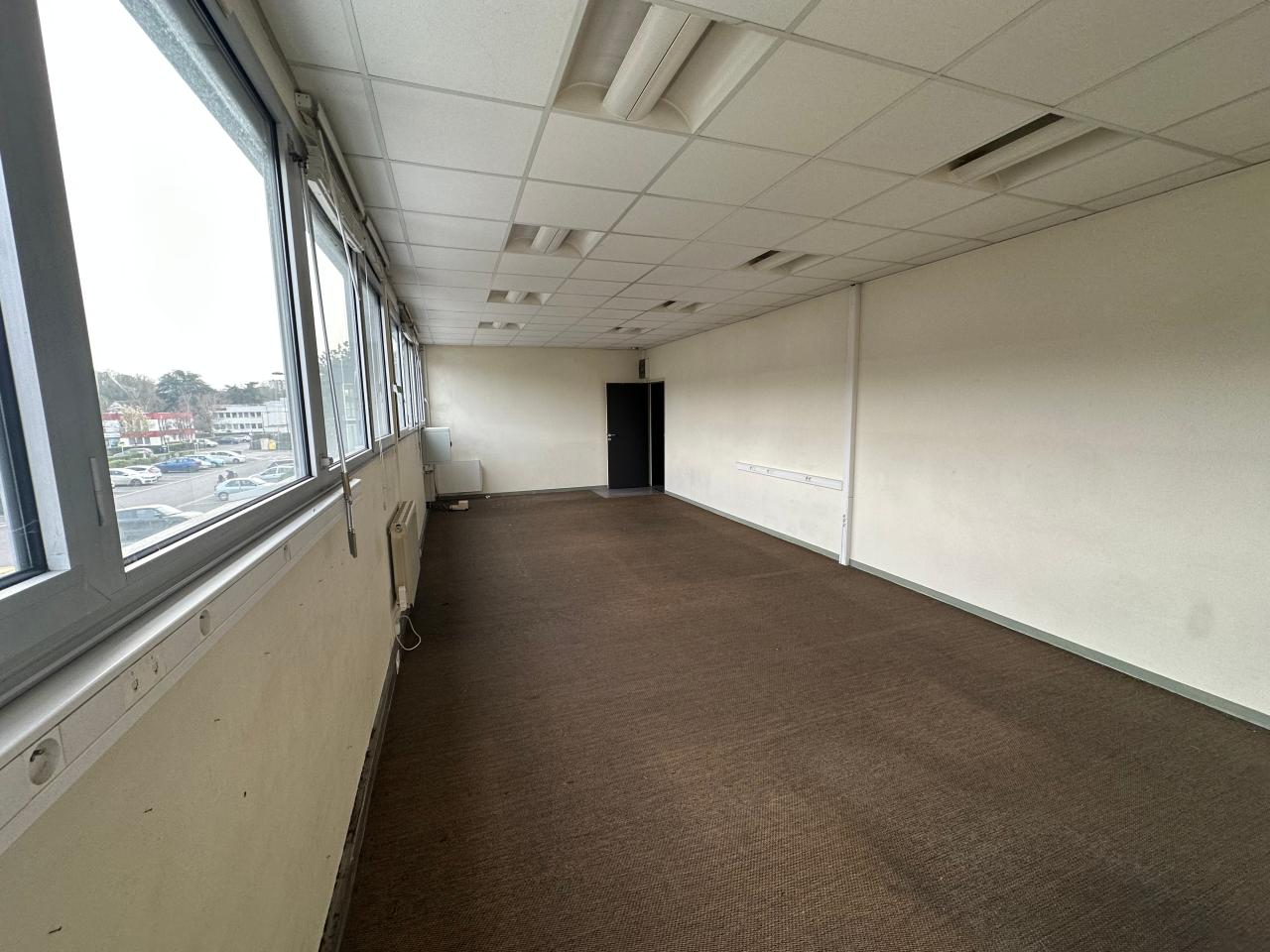 Bureau Saint-Avertin 104m² Location Bureau Saint-Avertin Indre-et-Loire OLBUR2638172