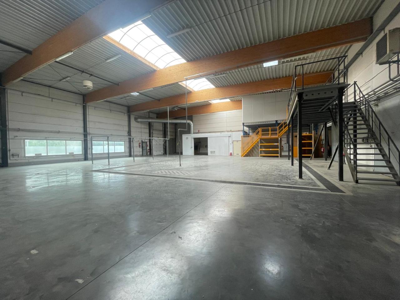 Local d'activité Tourcoing 2100m² Location Local d'activité Tourcoing Nord OLACT2535512 1