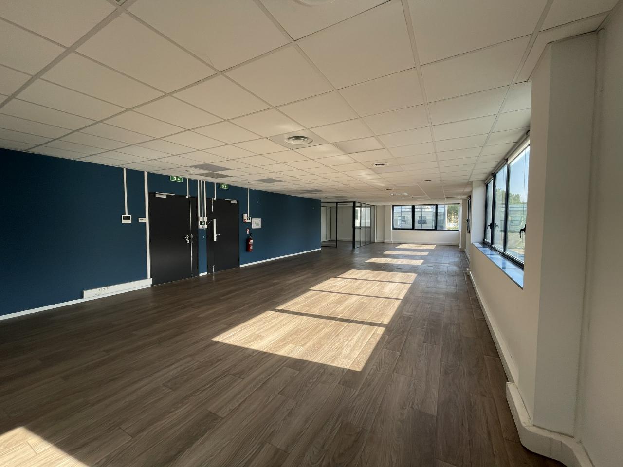 Bureau Aix-en-Provence 386m² Location Bureau Aix-en-Provence OLBUR2315721