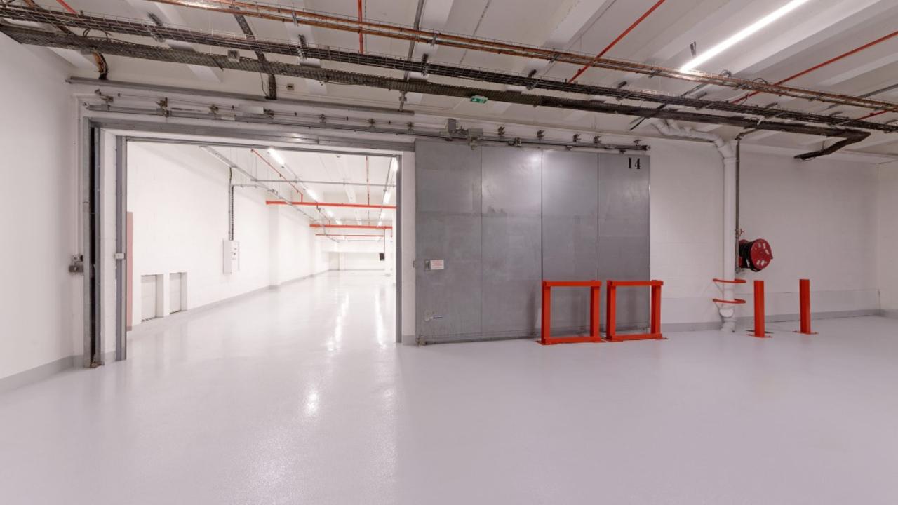 Entrepôt Classe A Paris 50134m² Location Entrepôt Classe A Paris Paris OLLOG2420552 1