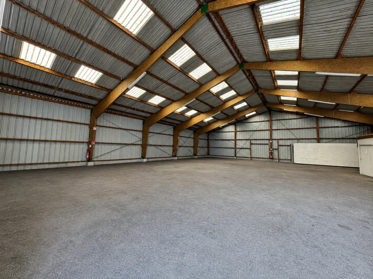 Local d'activité Saint-Jacques-de-la-Lande 490m² Location Local d'activité Saint-Jacques-de-la-Lande Ille-et-Vilaine OLACT2644914