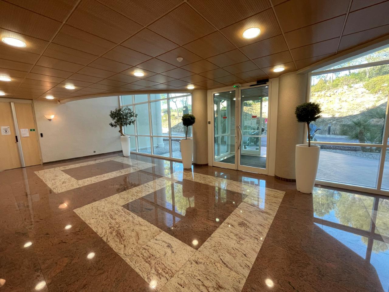 Bureau Sophia Antipolis 501m² Location Bureau Sophia Antipolis Alpes-Maritimes AOLBUR2119902_2