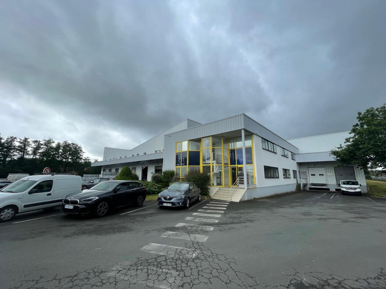 Local d'activité Vezin-le-Coquet 8645m² Location Local d'activité Vezin-le-Coquet Ille-et-Vilaine OLACT2642282