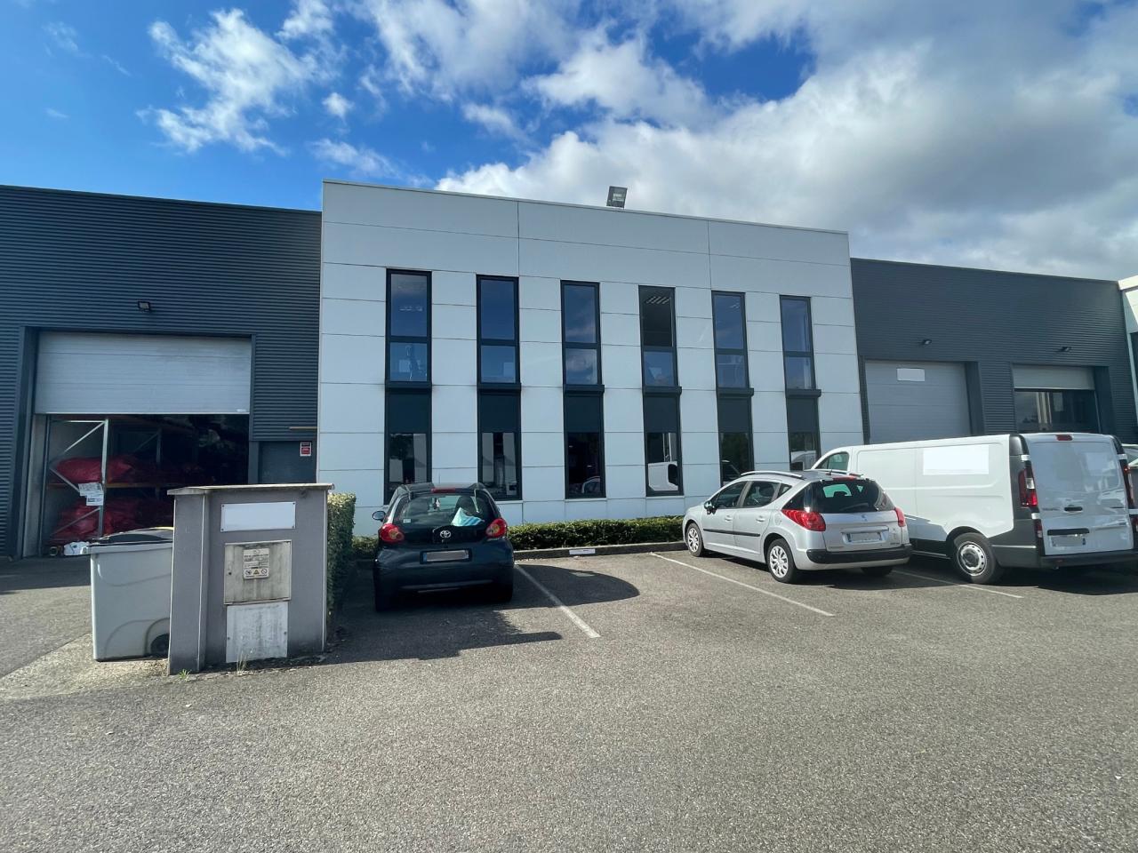 Local d'activité Vénissieux 731m² Location Local d'activité Vénissieux Rhône OLACT2534123 1
