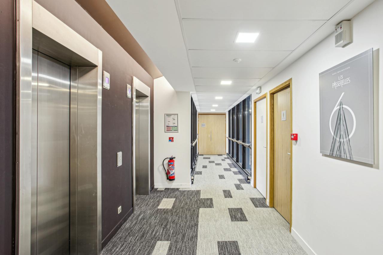 Bureau Rueil-Malmaison 325m² Location Bureau Rueil-Malmaison Hauts-de-Seine OLBUR2001702 1