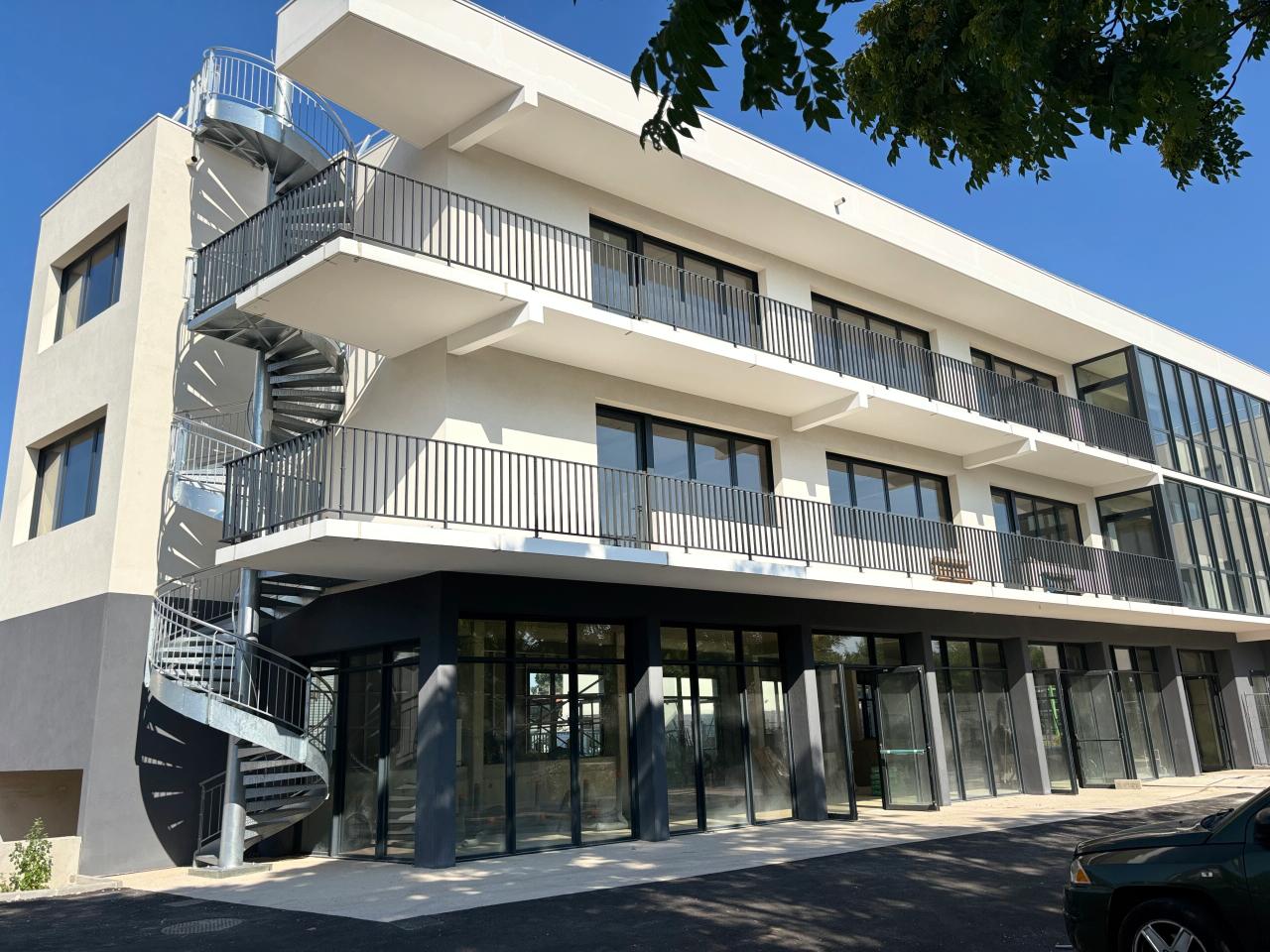 Bureau Aubagne 1000m² Location Bureau Aubagne OLBUR2533356