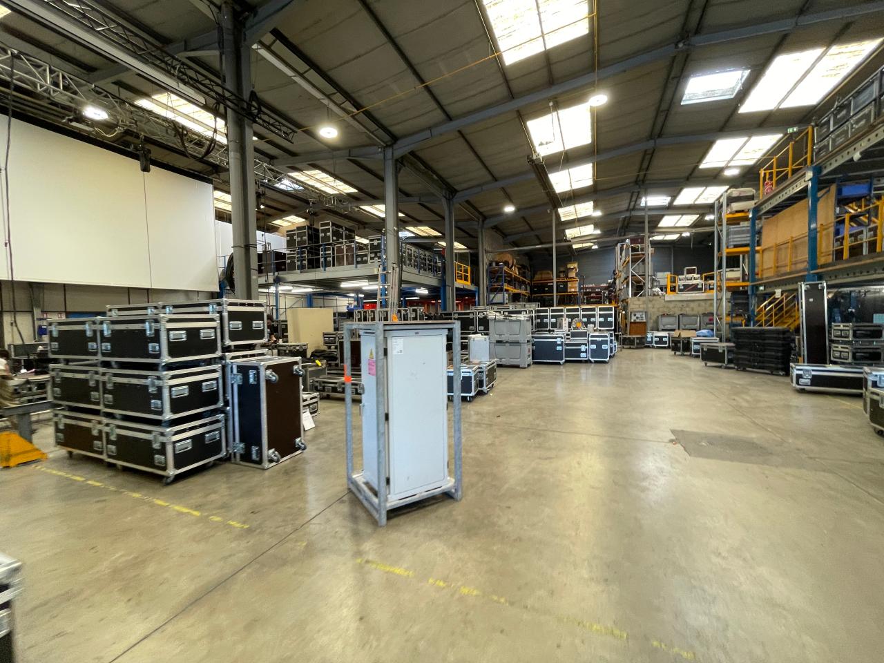 Local d'activité Saint-Jeannet 2681m² Location Local d'activité Saint-Jeannet Alpes-Maritimes OLACT2535519 1