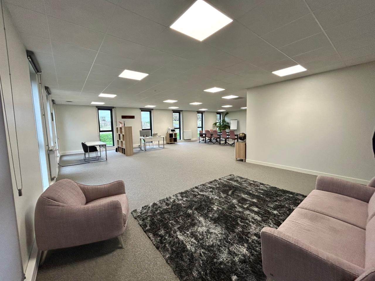 Bureau Thorigné-Fouillard 123m² Vente Bureau Thorigné-Fouillard Ille-et-Vilaine OVBUR2536481 1