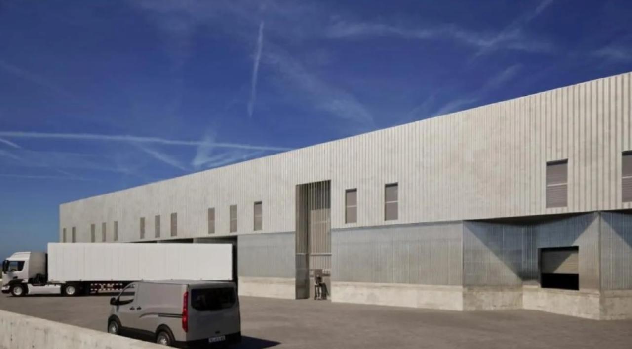 Local d'activité Vitrolles 2816m² Location Local d'activité Vitrolles Bouches-du-Rhône OLACT2639739 1