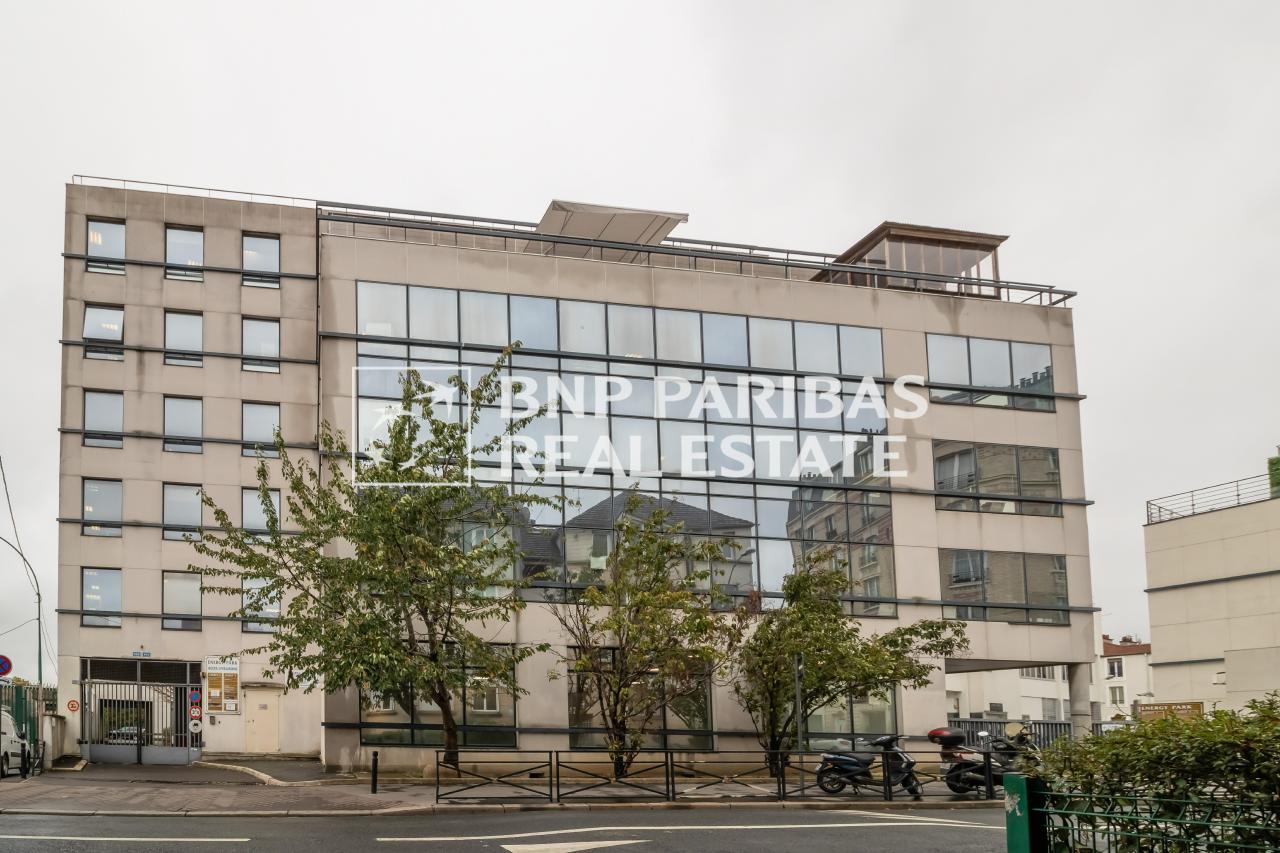 Bureau Saint-Ouen 976m² Location Bureau Saint-Ouen Seine-Saint-Denis OLBUR2318704 1
