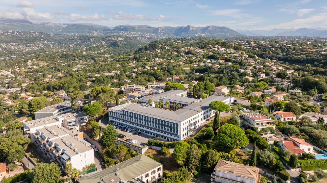 Bureau Cagnes-sur-Mer 407m² Location Bureau Cagnes-sur-Mer Alpes-Maritimes OLBUR2530573 1