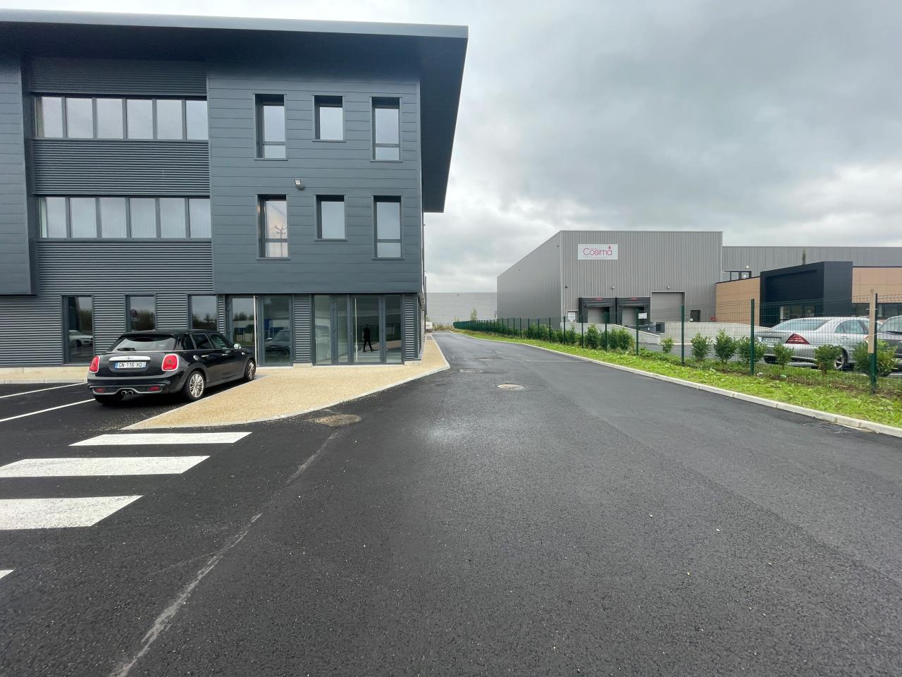 Local d'activité Tigery 1607m² Location Local d'activité Tigery Essonne OLACT2427281 1