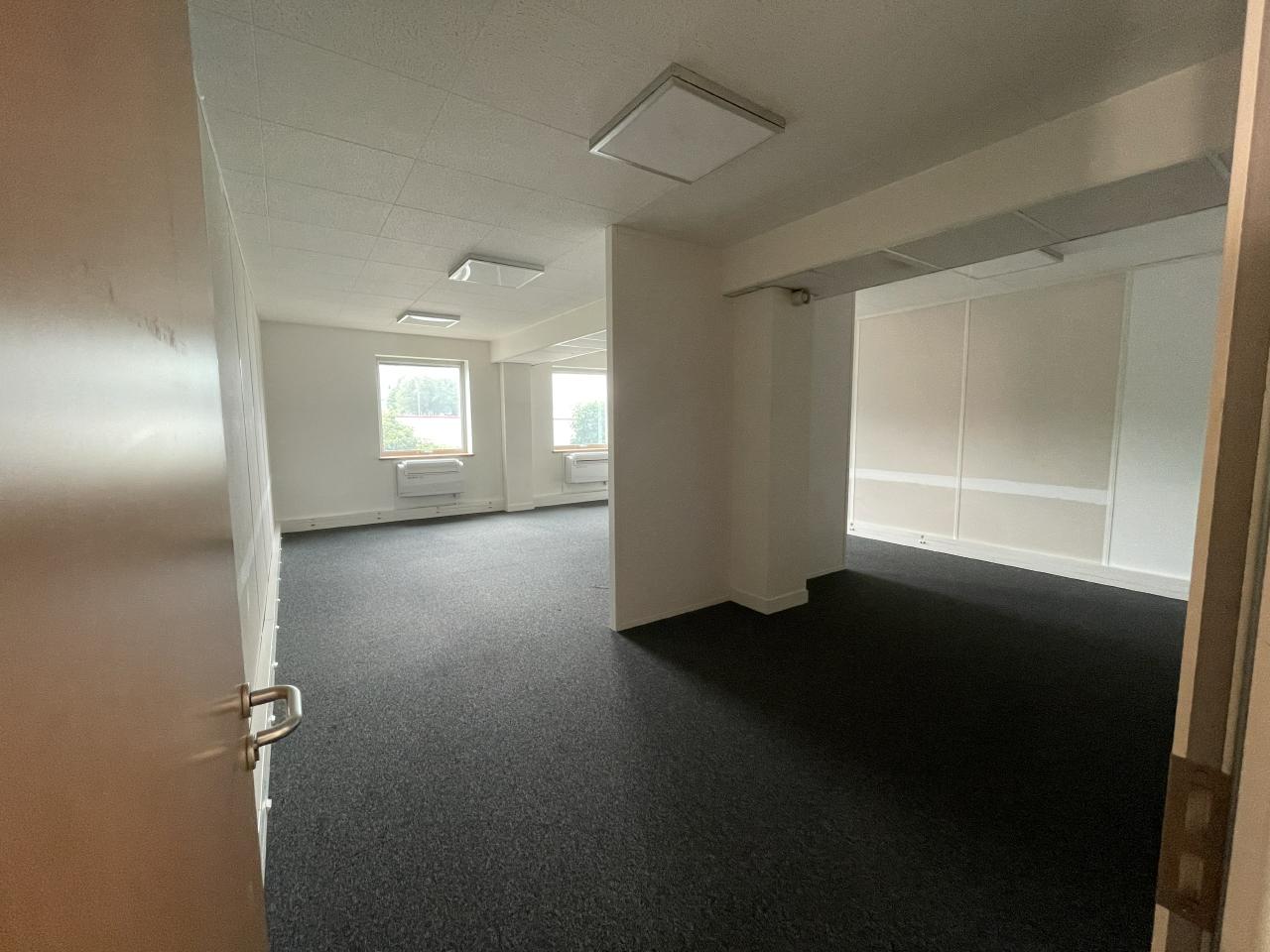 Bureau La Plaine Saint-Denis 1746m² Location Bureau La Plaine Saint-Denis Seine-Saint-Denis OLBUR2312422 1