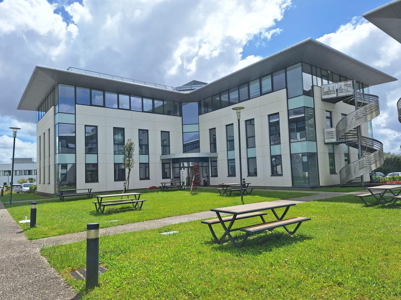 Bureau Le Haillan 1455m² Location Bureau Le Haillan Gironde OLBUR2532147 1