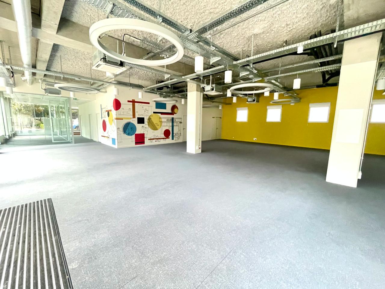 Commerce Nantes 323m² Location Commerce Nantes Loire-Atlantique OLCOM2533725 1