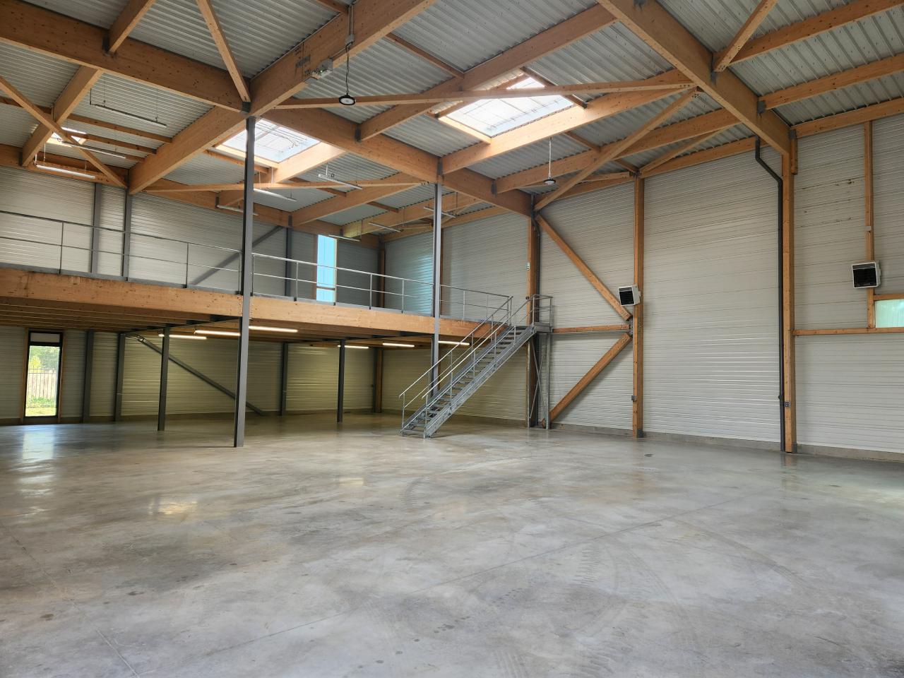 Local d'activité Chanteloup-en-Brie 718m² Vente Local d'activité Chanteloup-en-Brie Seine-et-Marne OVACT2536652 1