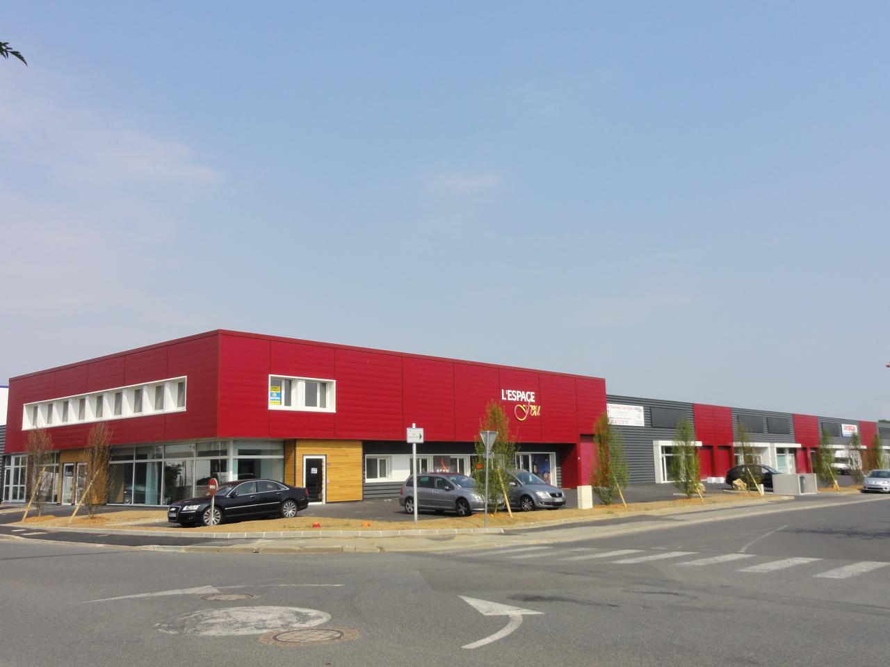 Local d'activité Chambray-lès-Tours 302m² Location Local d'activité Chambray-lès-Tours Indre-et-Loire OLACT2531328 1