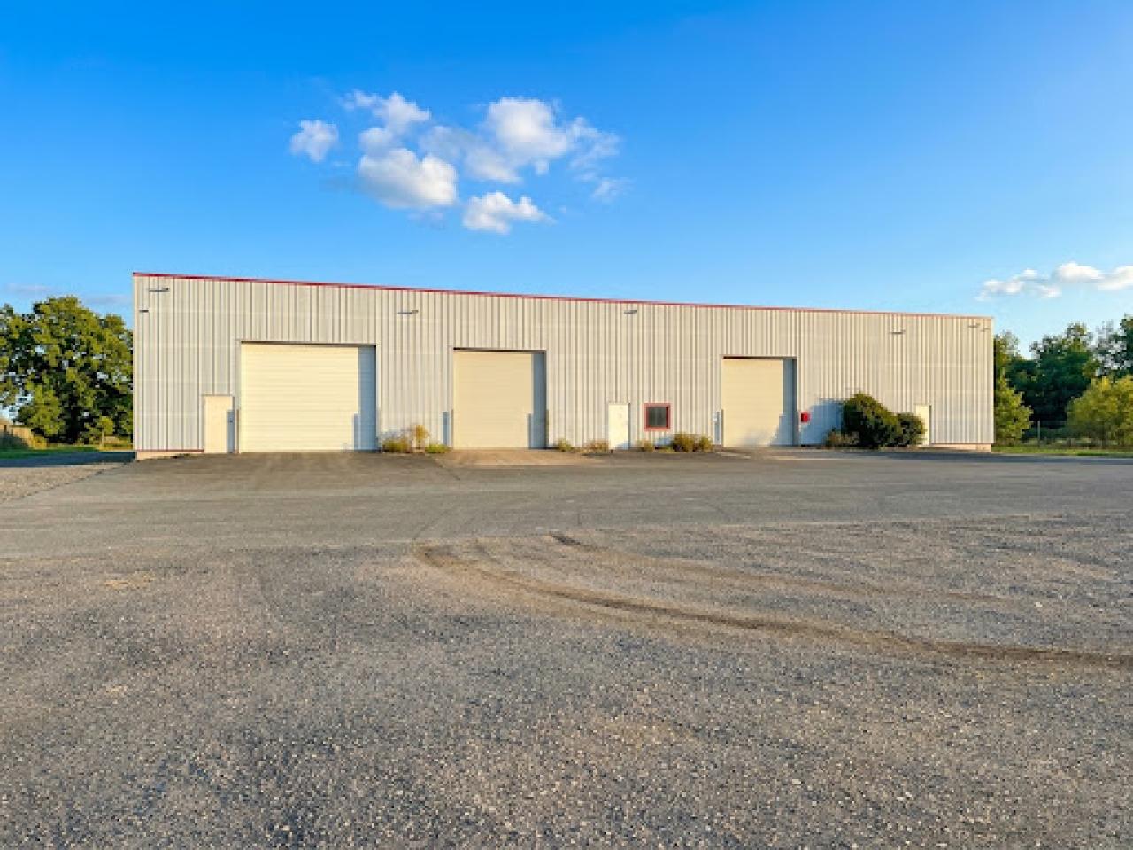 Local d'activité Chécy 980m² Location Local d'activité Chécy Loiret OLACT2645516