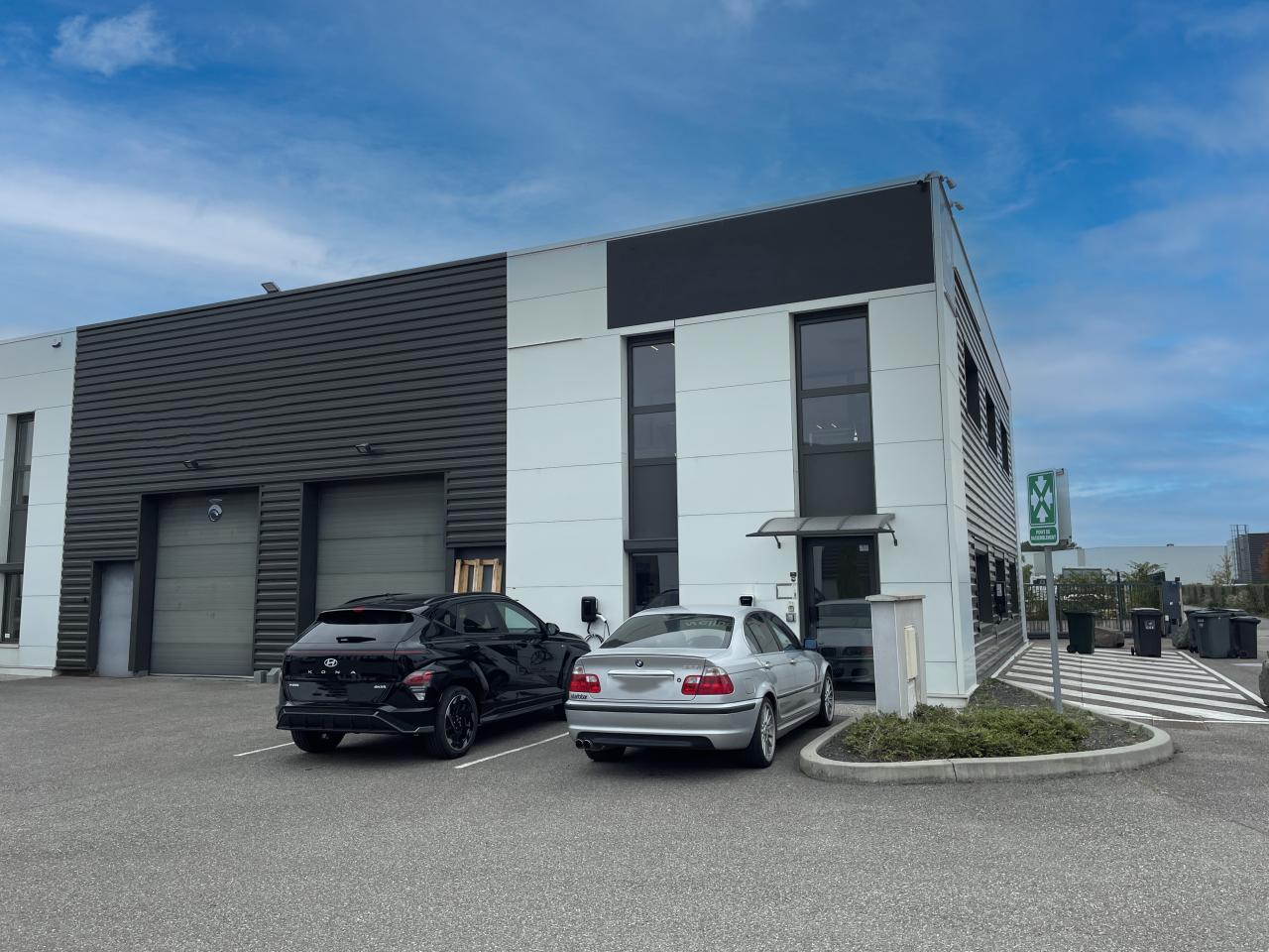 Local d'activité Chassieu 300m² Location Local d'activité Chassieu OLACT2536140