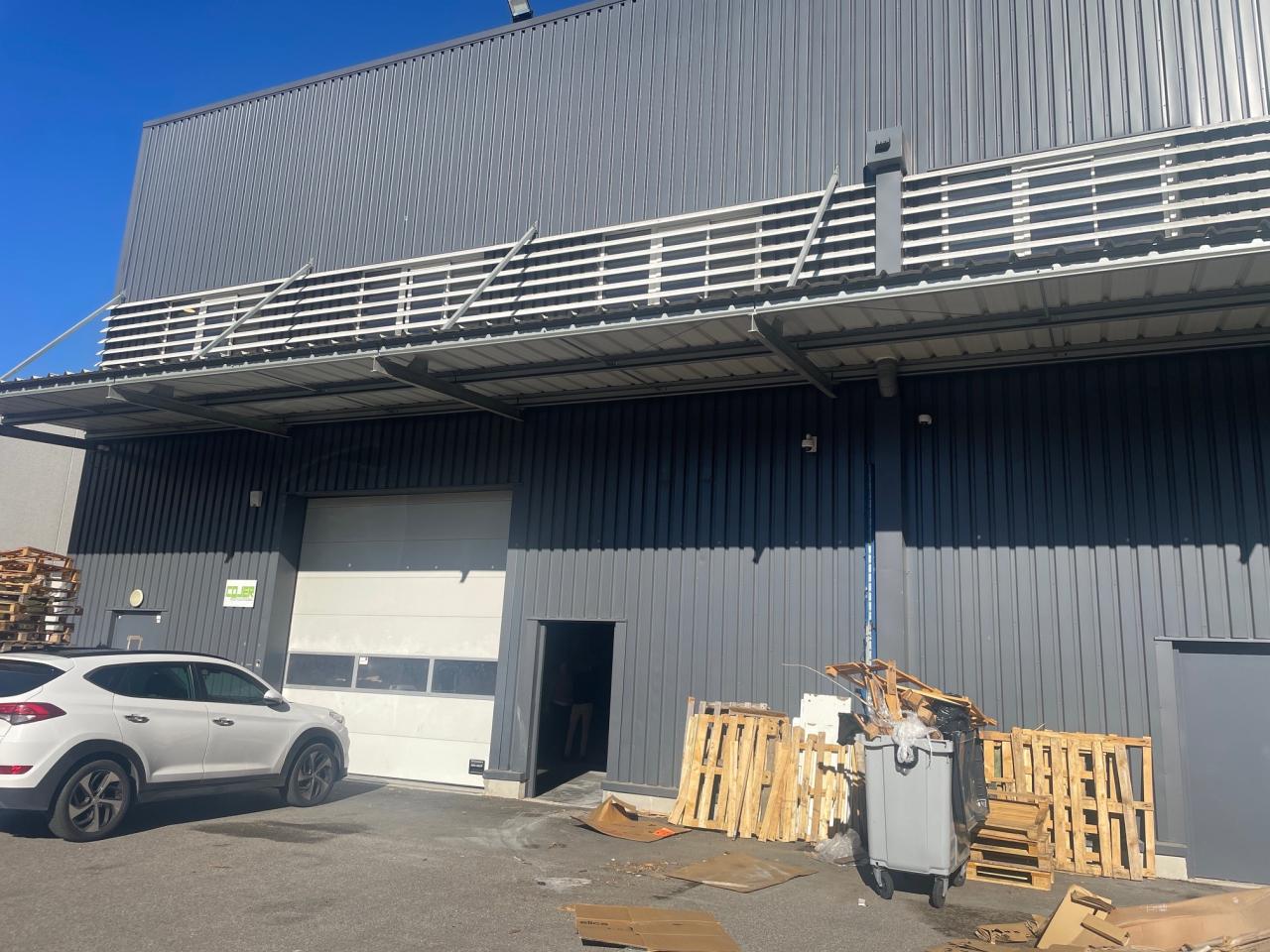 Local d'activité Aix-en-Provence 580m² Location Local d'activité Aix-en-Provence OLACT2427921