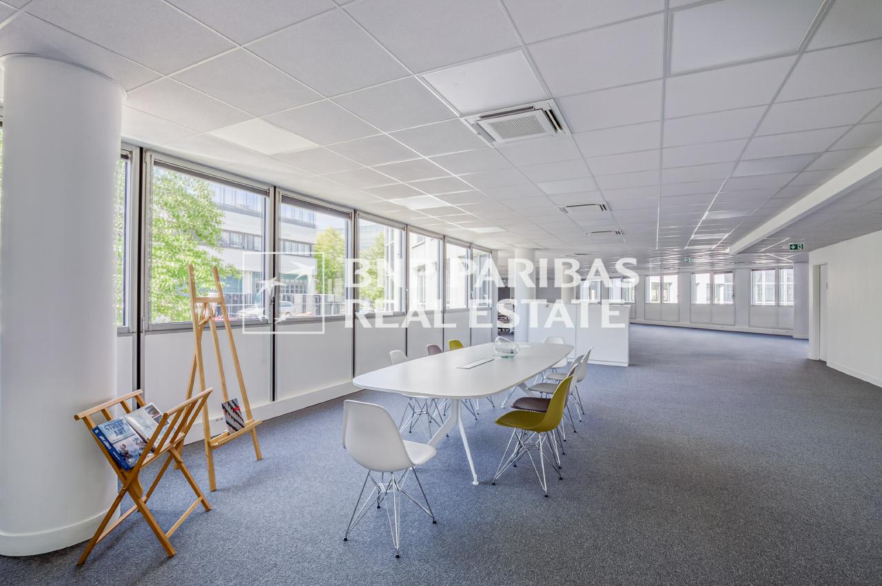 Bureau Vélizy-Villacoublay 1358m² Vente Bureau Vélizy-Villacoublay Yvelines OVBUR2421959 1